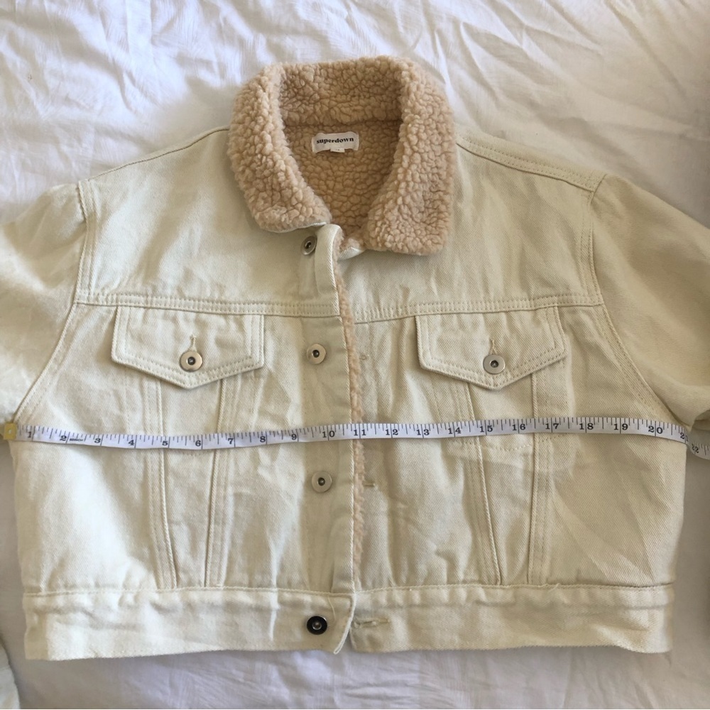 Superdown Madena Cropped Sherpa Jacket - Picture 9 of 10